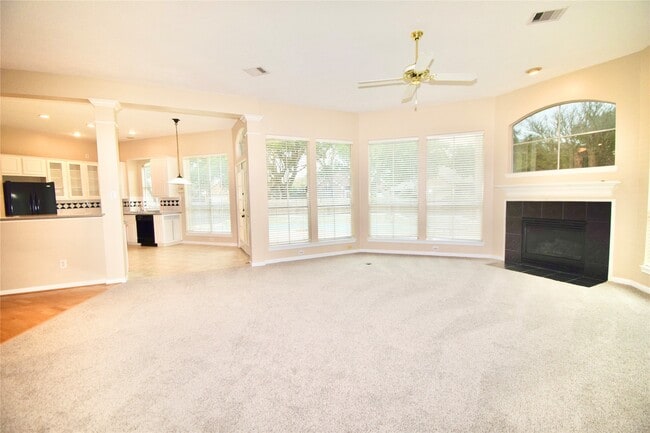 Building Photo - 514 Avery Dr