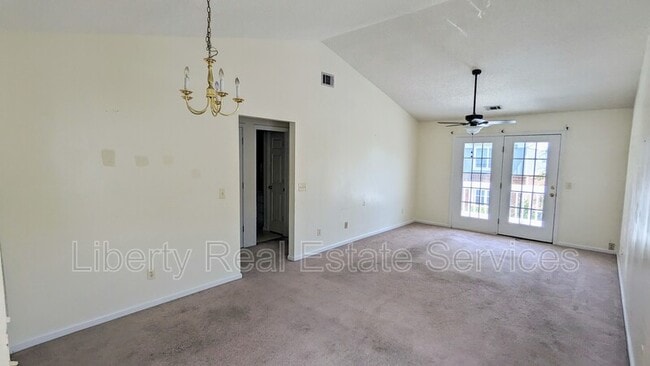 Foto del edificio - 230 Magnolia Plantation Ct