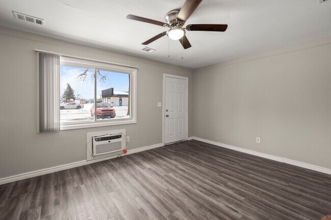 Foto del interior - Troy Village Apartments