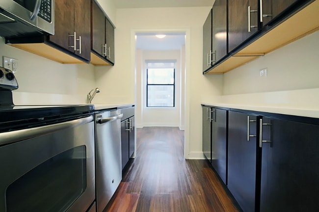 Foto del edificio - 210 E Chestnut St