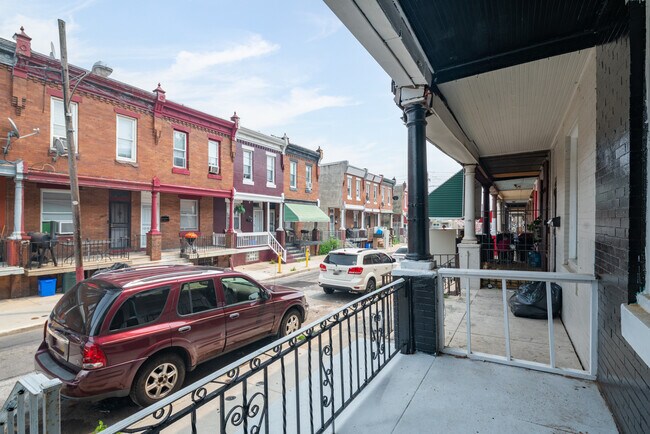 Building Photo - 2924 N Bambrey St