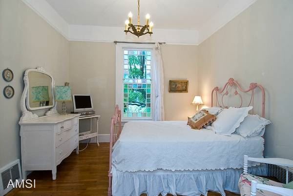 Building Photo - 2 br, 1 bath House - 118 Eugenia Avenue