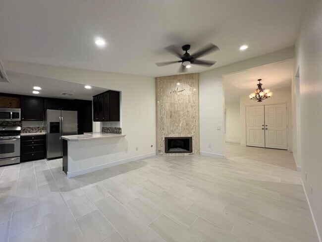 Foto del edificio - Gorgeous 3 bedrooms, 2 baths in highly desired North La Quinta