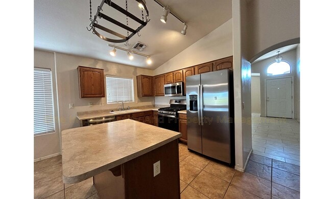 Building Photo - 10844 S Lake Gambusi Dr
