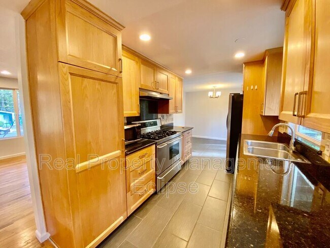 Foto del edificio - 1815 152nd Ave SE