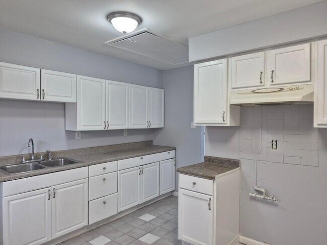 Foto del edificio - 3326 Delaware St