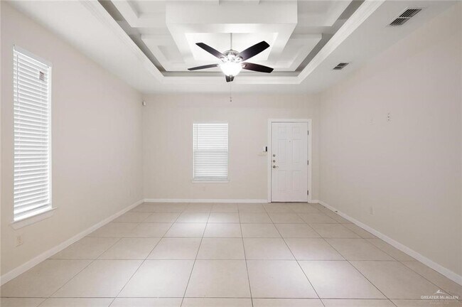 Building Photo - 14 Javalina Ave