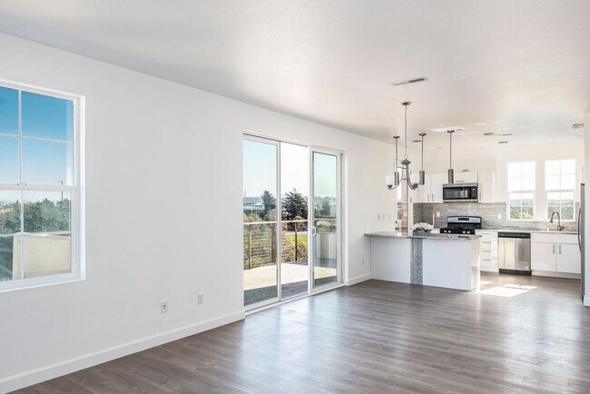 Foto del edificio - 23 Blackbird Cir