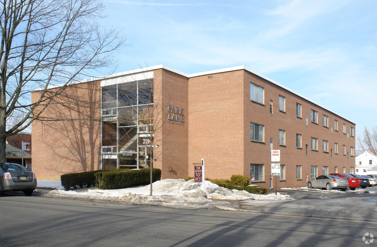 Building Photo - Park Lane Apartments