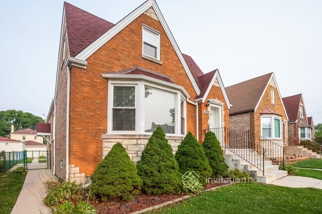 Foto del edificio - 1928 N Newcastle Ave