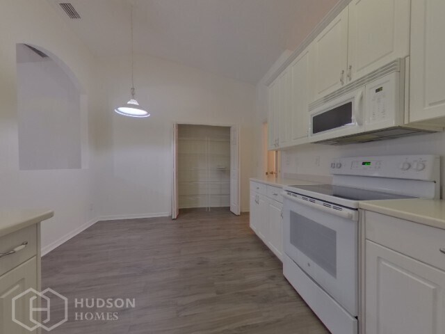 Foto del edificio - NOW AVAILABLE! 955 Ais St, Palm Bay FL 32908