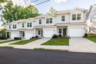 Building Photo - 200 S Bell Ave