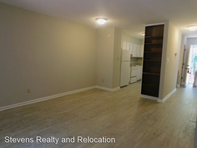 Building Photo - 106 Weatherstone Dr