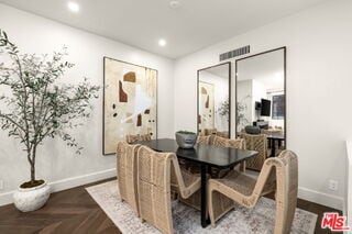 Foto del edificio - 202 San Vicente Blvd