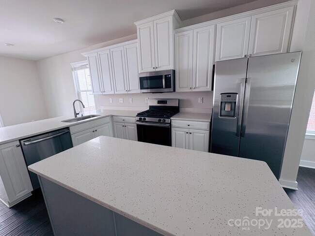 Foto del edificio - 417 E 16th St