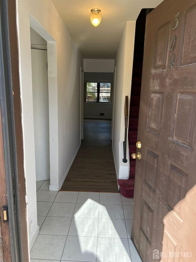 Foto del edificio - 304 Merrywood Dr