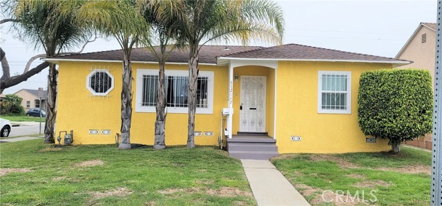 Foto principal - 12117 Slater Ave