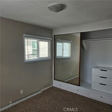 Building Photo - 518 Palm Dr