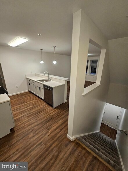 Primary Photo - 200 Hamilton Ave