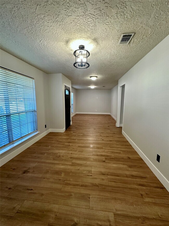 Building Photo - 11807 Monticeto Ln