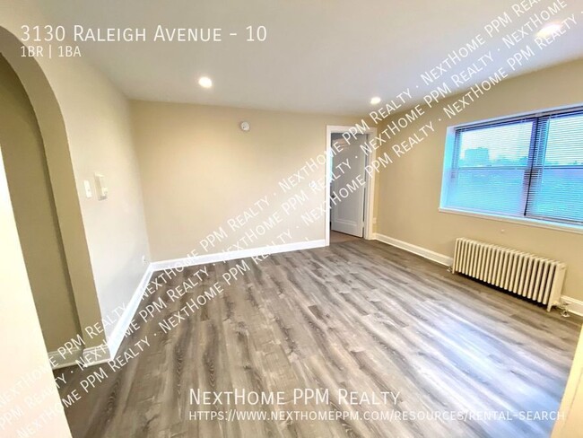 Foto del edificio - Updated 1 bedroom in Heart of Dormont, Nea...