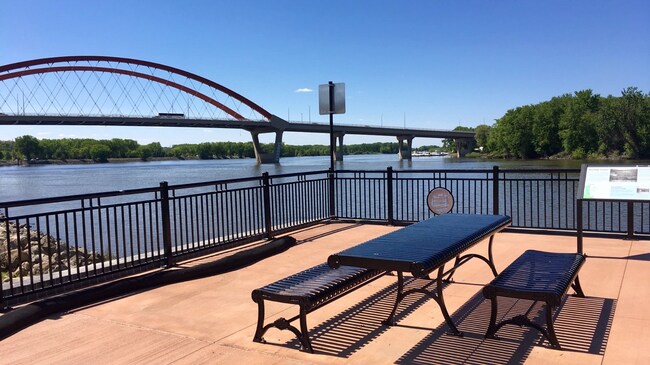 Foto del edificio - 2112 Spring St