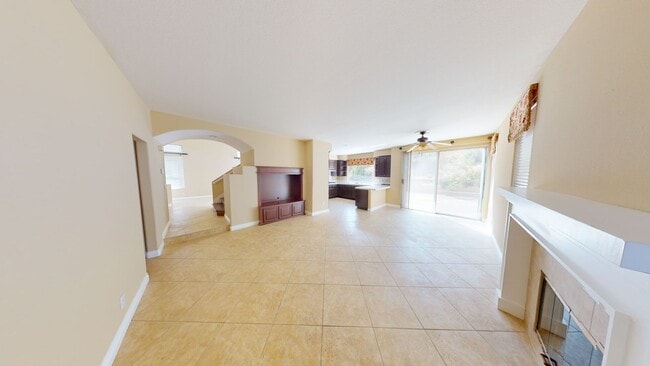 Building Photo - Welcome to Picasso Dr!