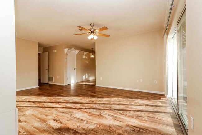 Foto del edificio - 13021 Sirius Ln