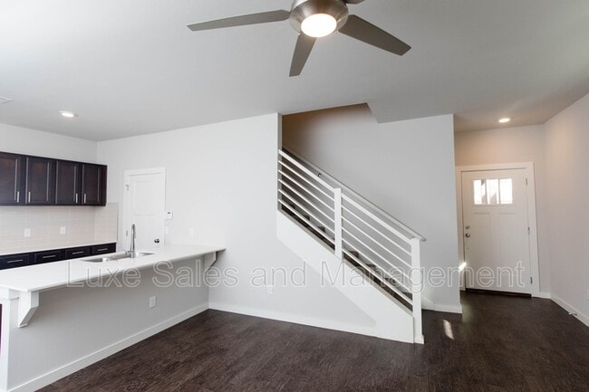 Building Photo - 2148 Camino Del Plaza Ln