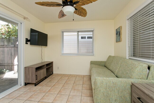Building Photo - Partially Furnished - Kailua Cottage - 1 B...