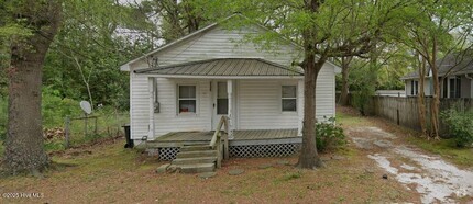 Building Photo - 3535 S Barrett St