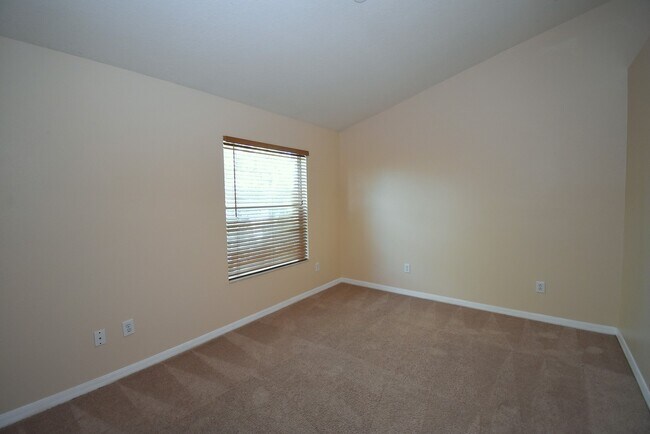 Building Photo - 2B 1.5B Townhome for Rent in Seffner