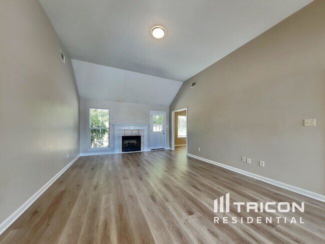 Foto del edificio - 227 Mill Branch Way