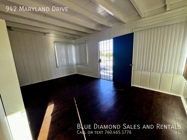 Building Photo - 942 Maryland Dr