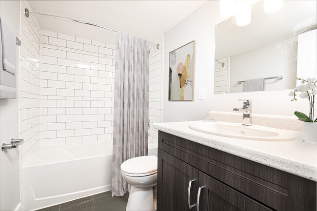 Photo du bâtiment - 100 & 120 Beck Street