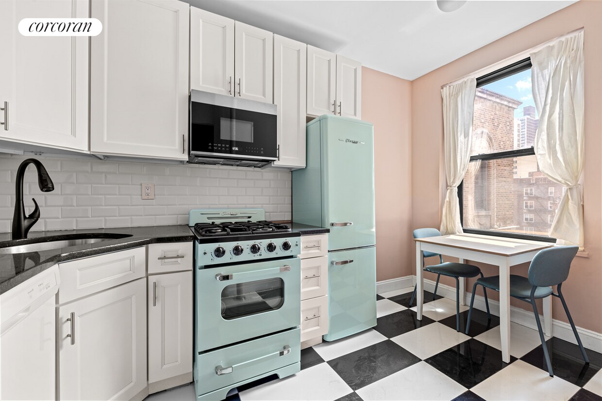 Primary Photo - 315 E 88th St