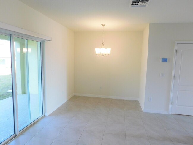 Foto del edificio - 9019 Alba Ln