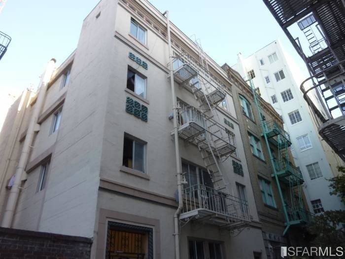 Primary Photo - 10 Brooklyn Pl