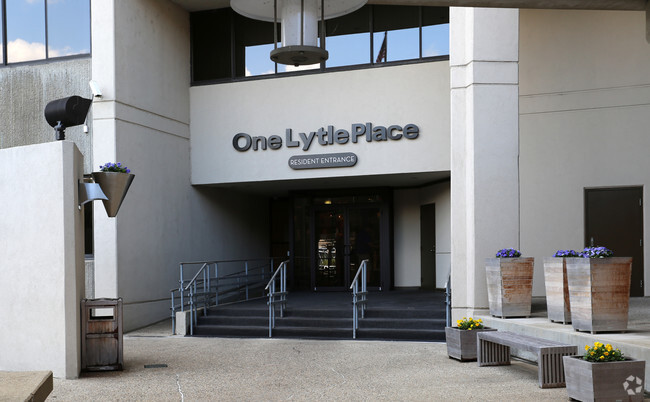 Foto del edificio - One Lytle Place