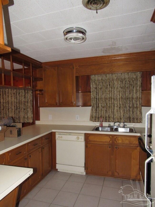 Building Photo - 35 Patton Dr