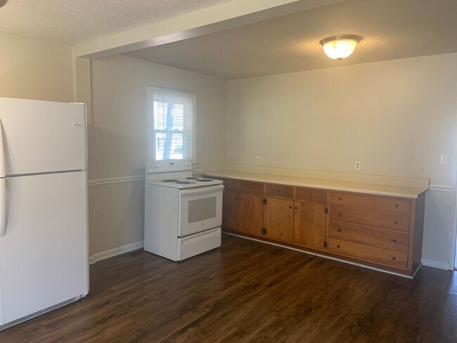Building Photo - Yanceyville/Cone area 3 BR with carports