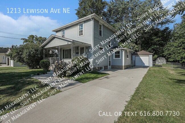 Foto del edificio - 1213 Lewison Ave NE