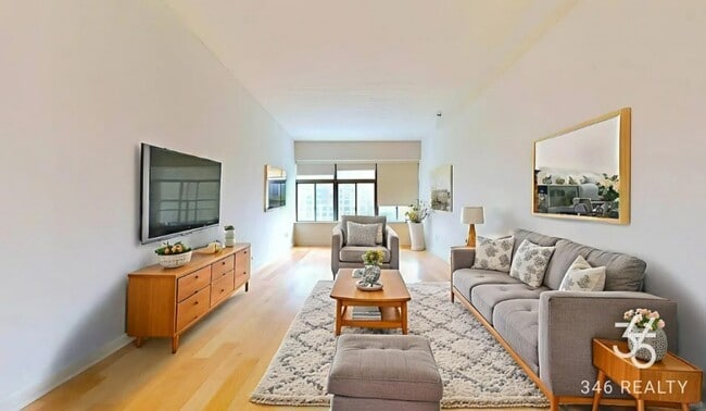 Washington Street - Washington Street Apartment