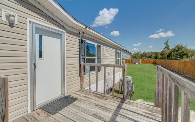 Building Photo - 369 Rd 5262