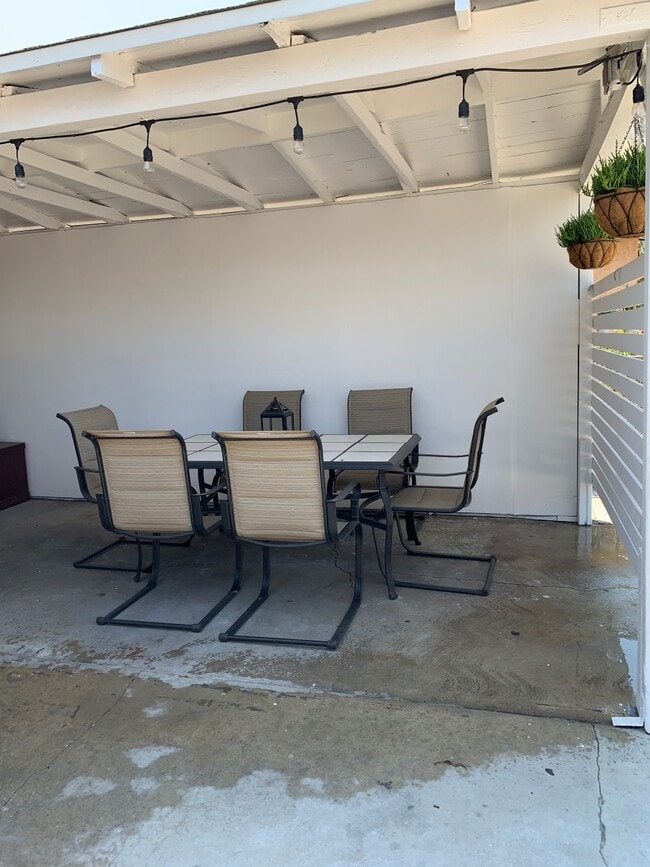 Front patio - 14520 Pontlavoy Ave