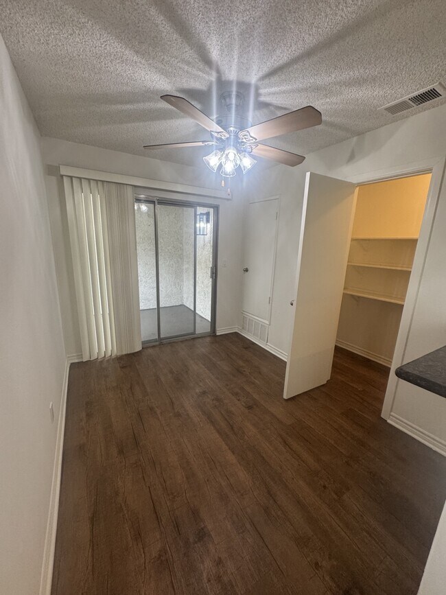 Foto del edificio - Park Ridge Apartments