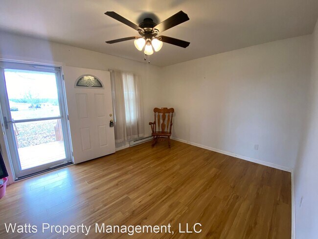 Building Photo - 3 br, 1.5 bath House - 7297 Old Courthouse...