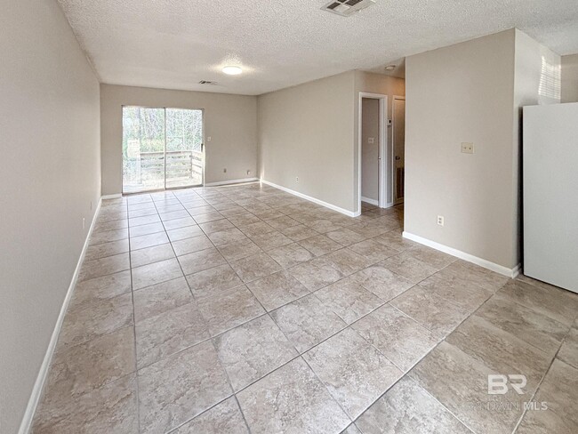 Foto del edificio - 6415 Schoel Ln