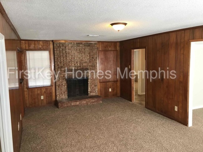Building Photo - 5343 Cosmos Cove