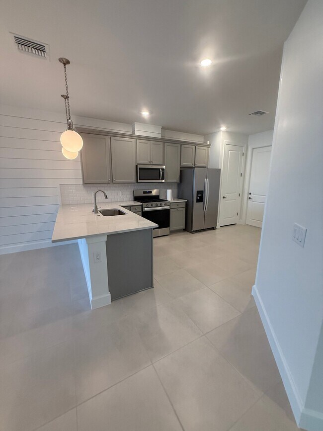 Building Photo - 14812 Misty Pond Lp